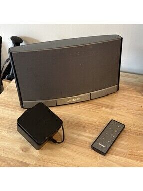 Bose SoundDock N123 Portable Digital Music System Speaker w Remote & Charger
